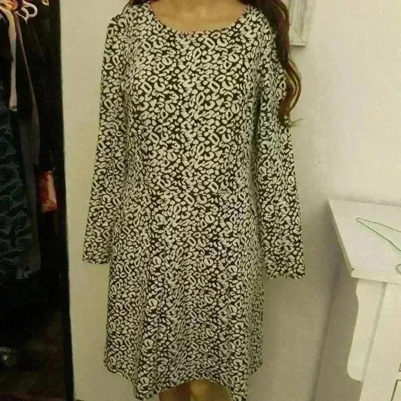 H&M Printed dress in good condition - Picture 1 of 3